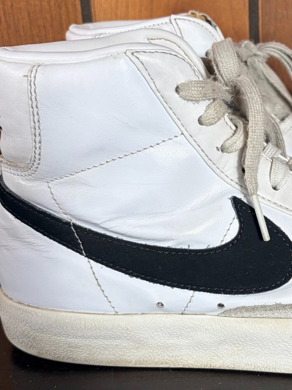 Nike Blazer Mid 77 Vtg Sneaker White Black High Top Womens 7.5 - See Pics